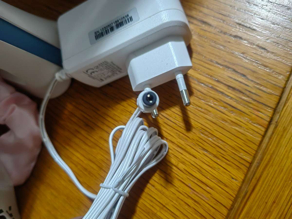 Electronics power  12V 1500mA univesal power supply