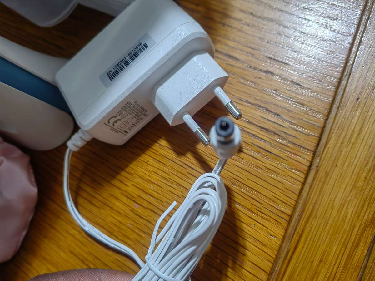 Electronics power  12V 1500mA univesal power supply