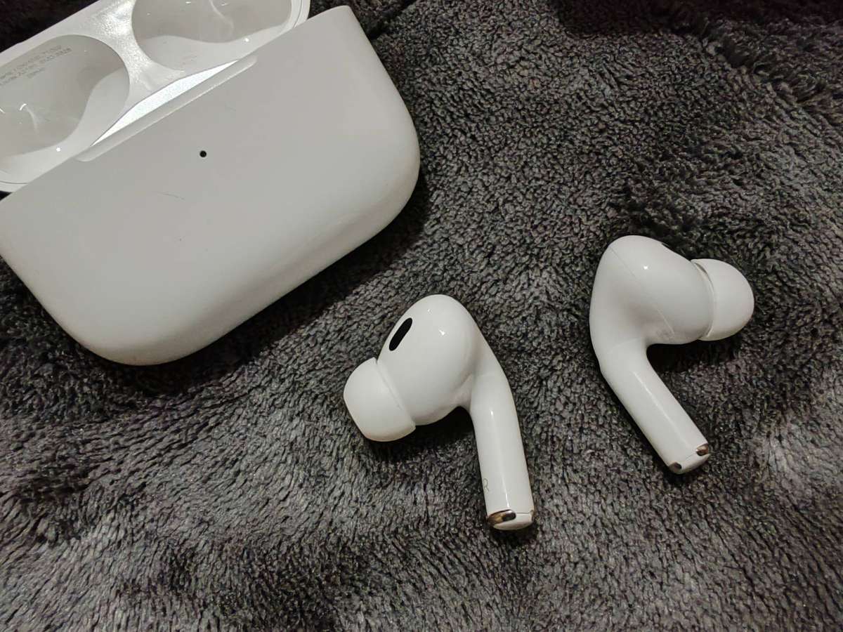AirPods Pro model A2083 - Original