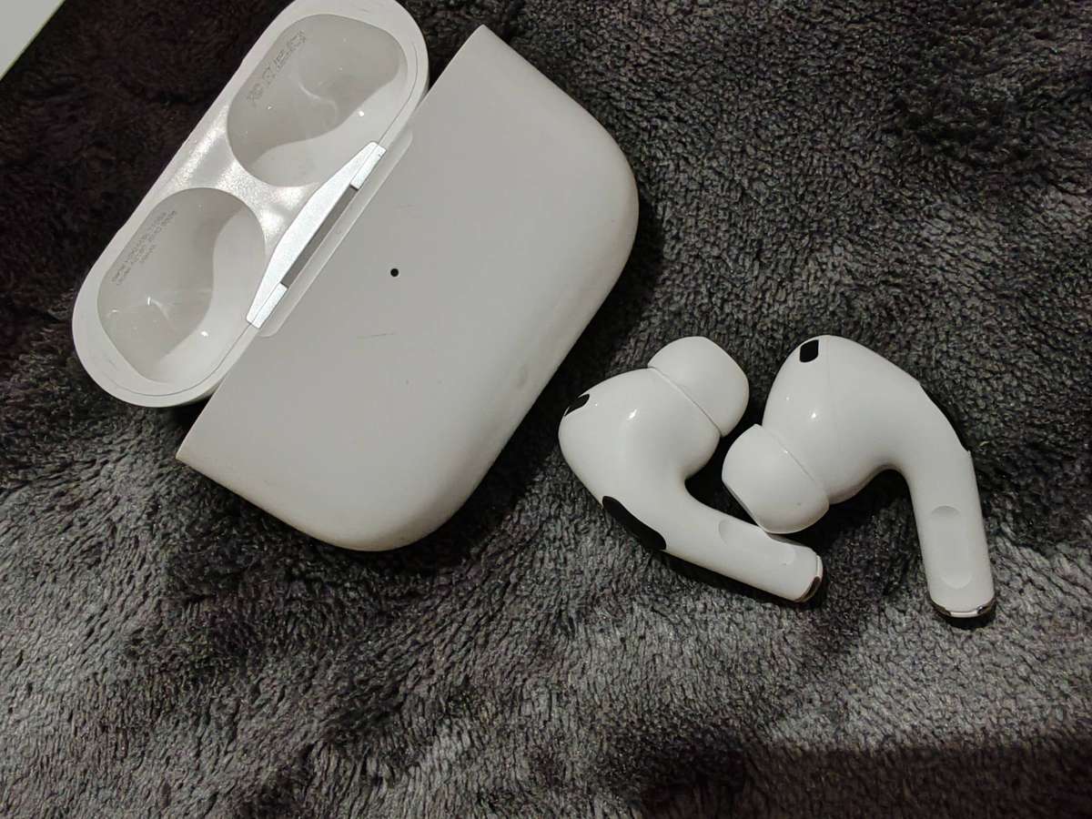 AirPods Pro model A2083 - Original