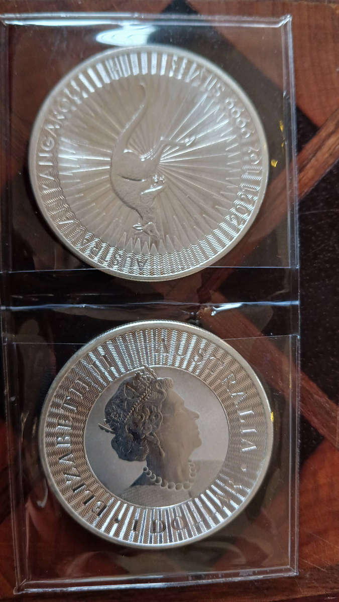 2 x 1 oz silver Australian kangaroos