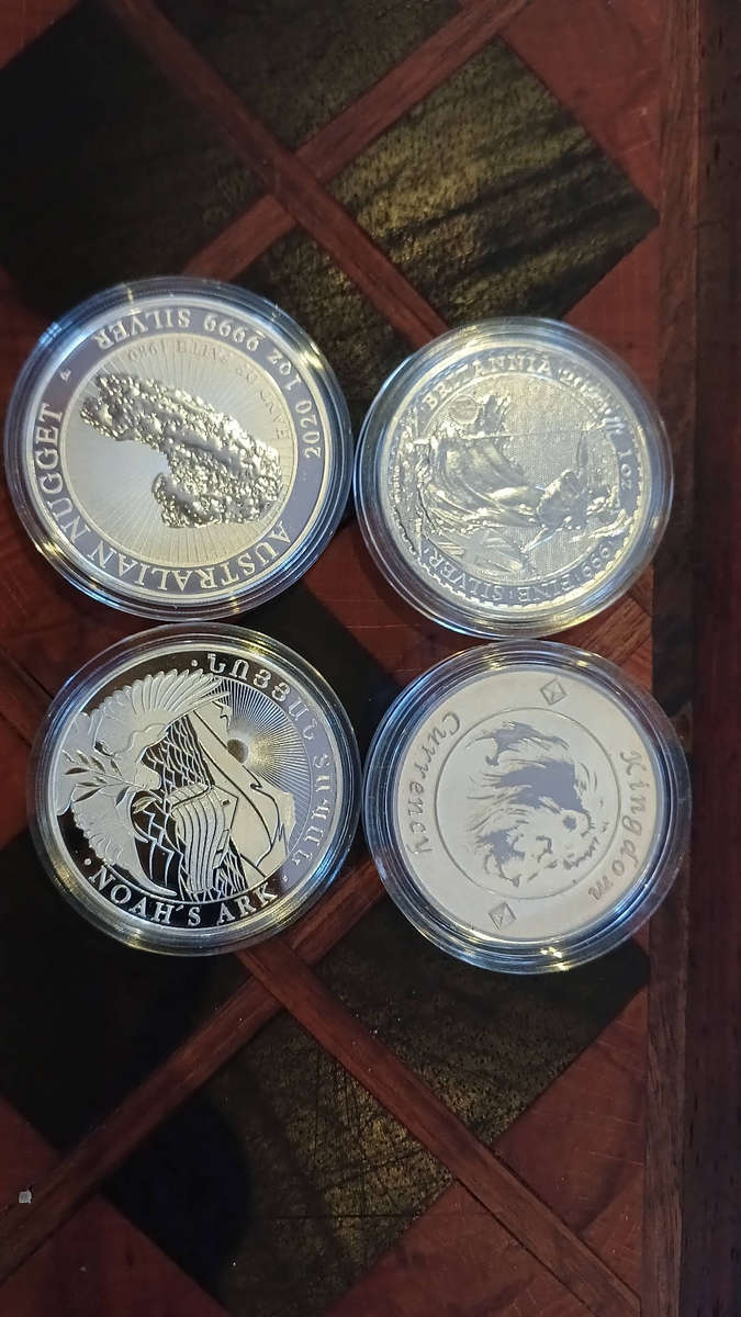 4 x 1 oz silver bullions and rounds