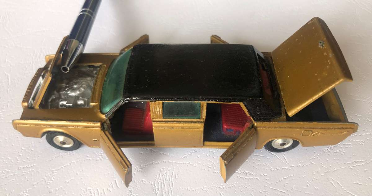 Corgi Lincoln Continental