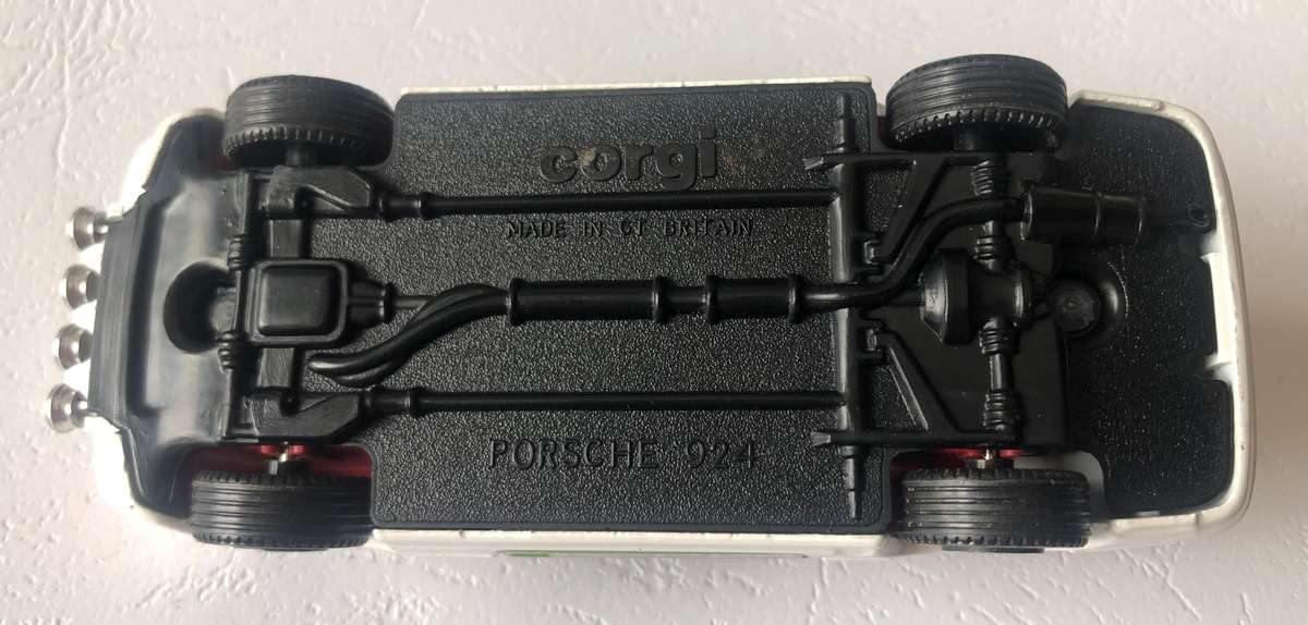 Corgi 924 Police Car