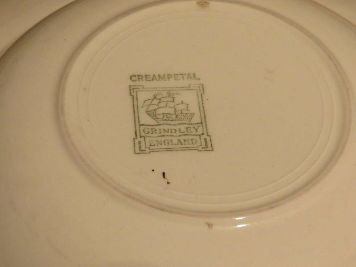 Grindley Cream Petal Service Bowls Pair