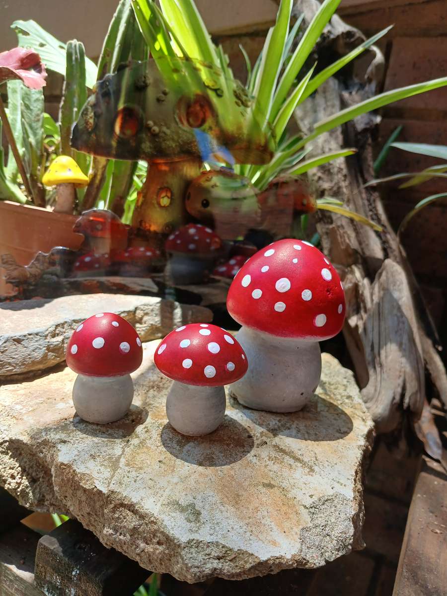 Hand-Cast & Painted Mushroom Statue Set  Whimsical Fungi Decor for Home & Garden