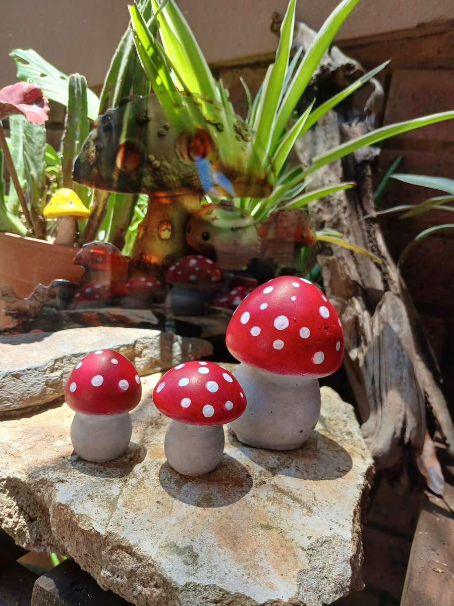 Hand-Cast & Painted Mushroom Statue Set  Whimsical Fungi Decor for Home & Garden
