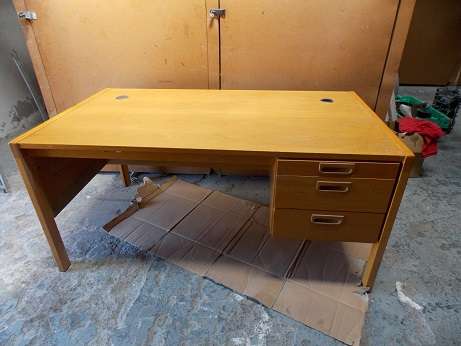 2nd Hand Office Desk Chipboard