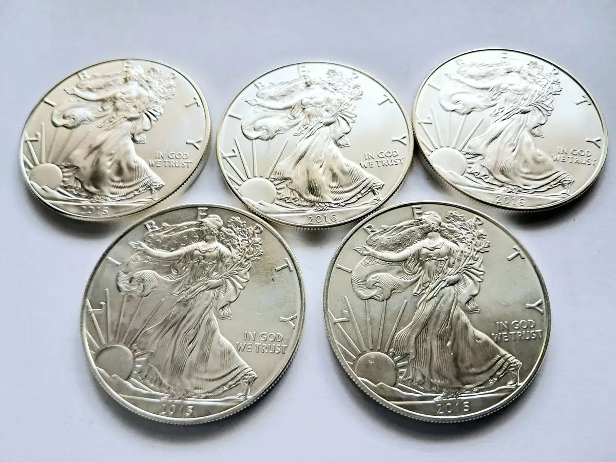 1 OZ SILVER COIN - USA Liberty Silver Coins x 8 Available (Fine Silver)