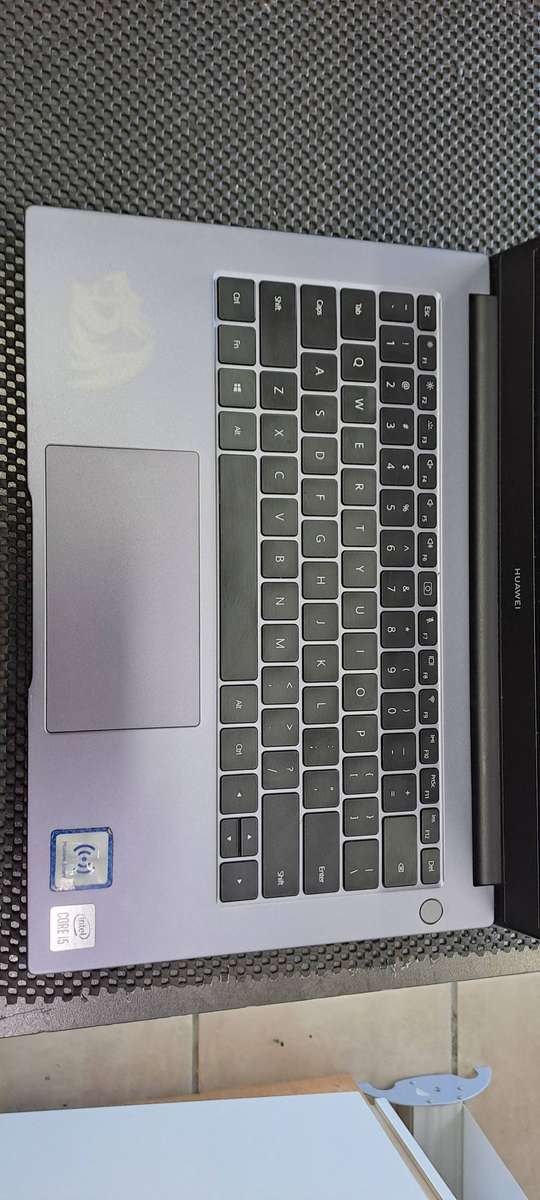 Hauwei i5 Laptop ( Defective )