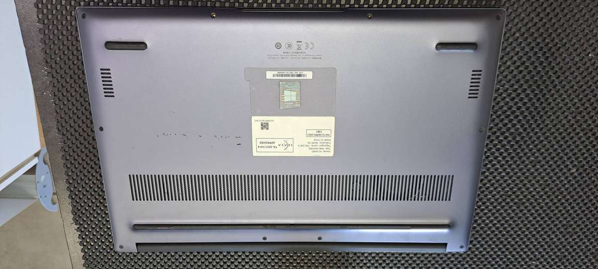 Hauwei i5 Laptop ( Defective )