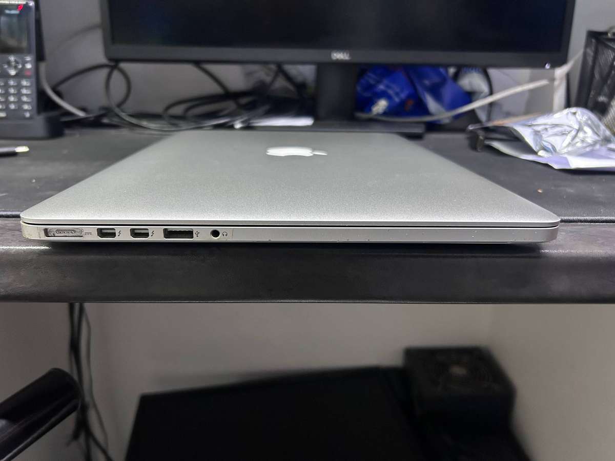 MacBook Pro 15" (Late 2013) Core i7 2.0GHz