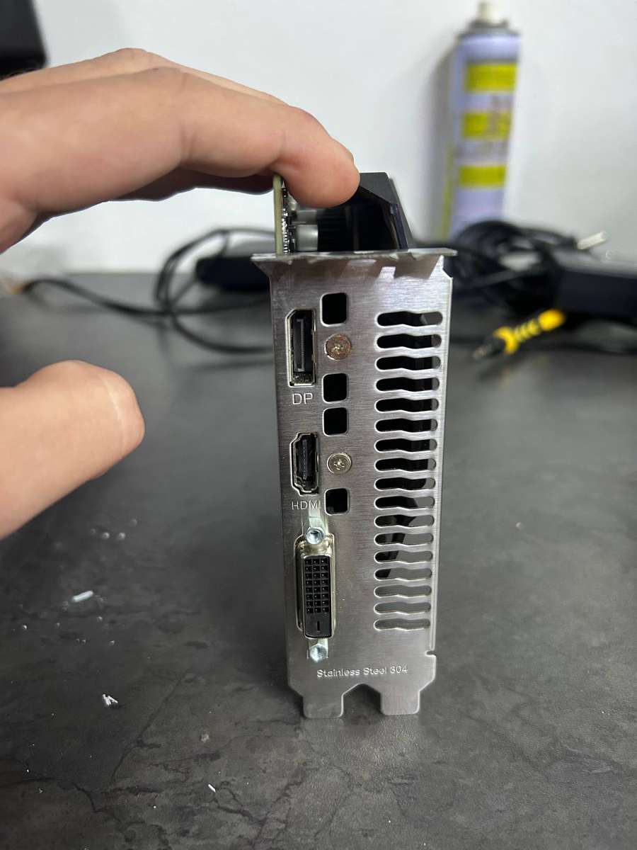 Geforce GTX 1660 Super - Broken