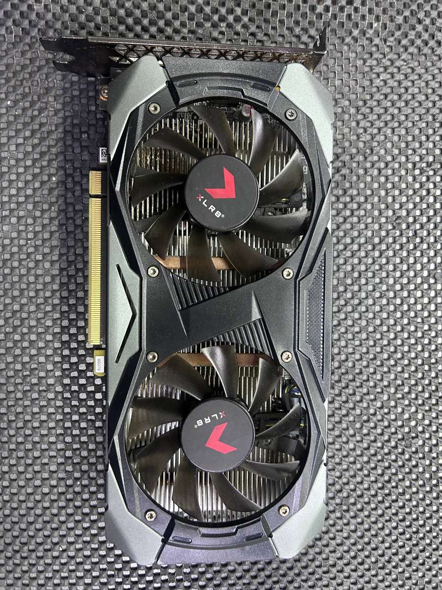 PNY Geforce GTX 1660 Super - BROKEN