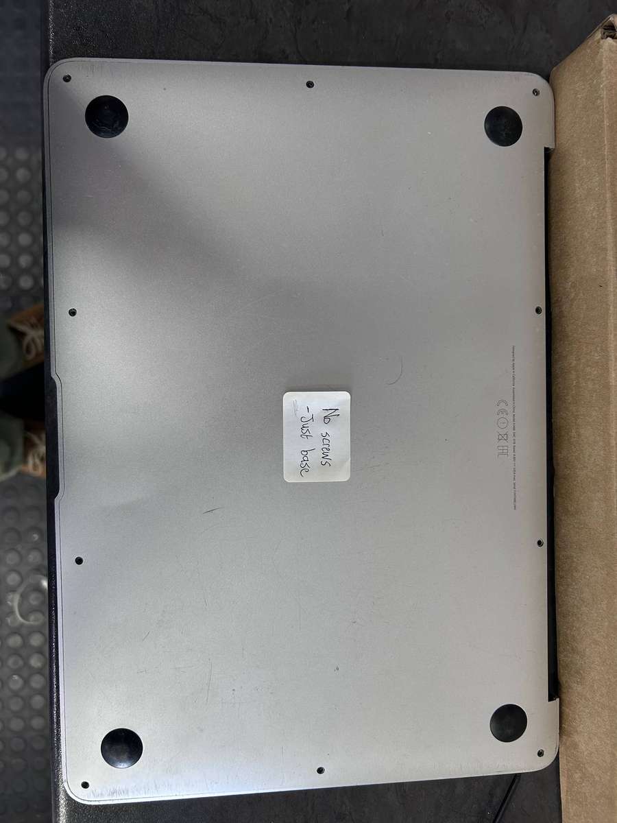 2x Macbook Air for Repairs
