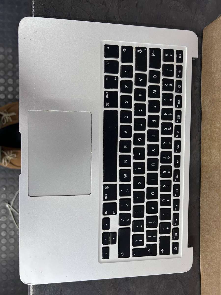 2x Macbook Air for Repairs