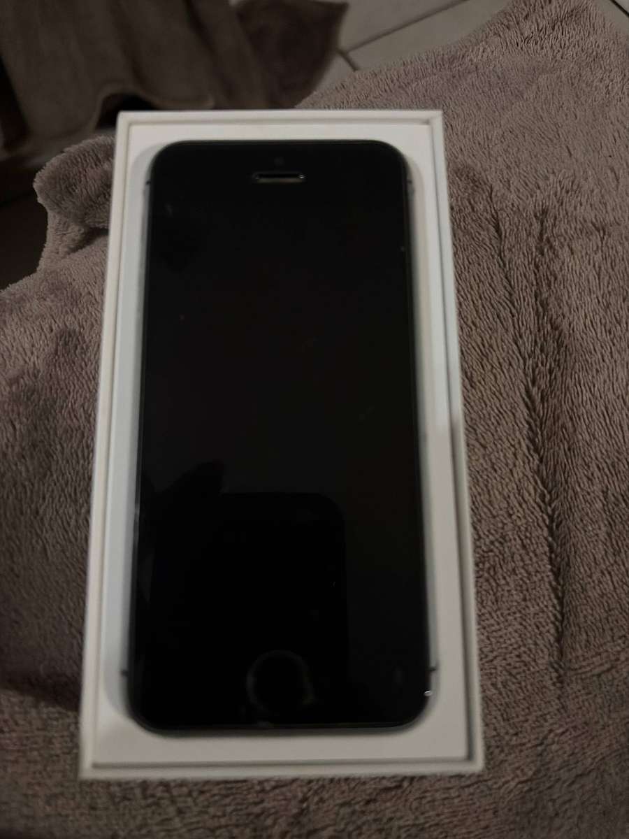 iPhone SE, Space Gray, 32GB (MP822SO/A)