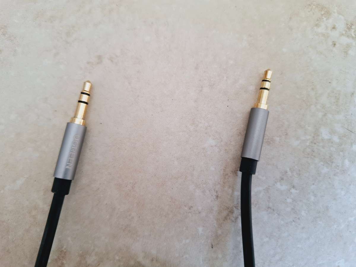Male to male cable
