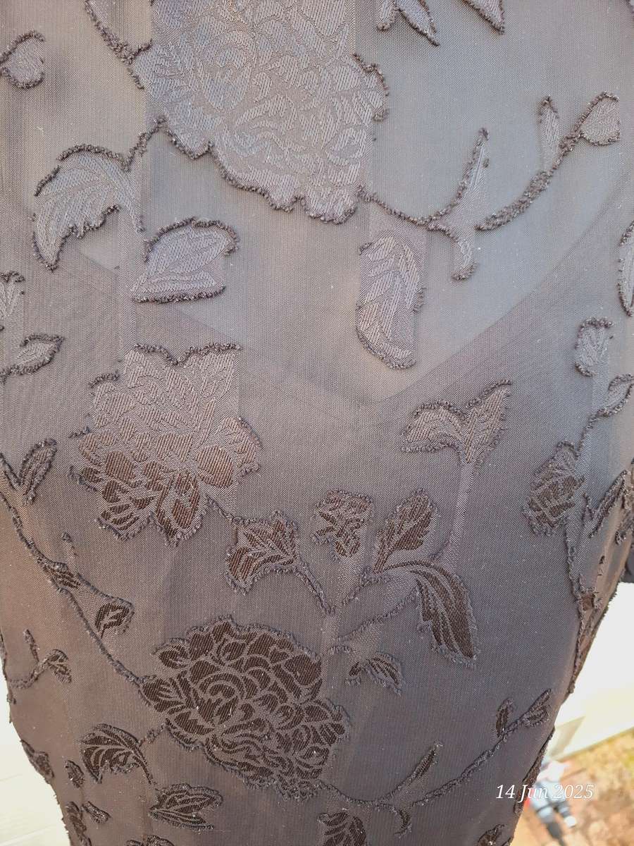 Black lace top - 10/34