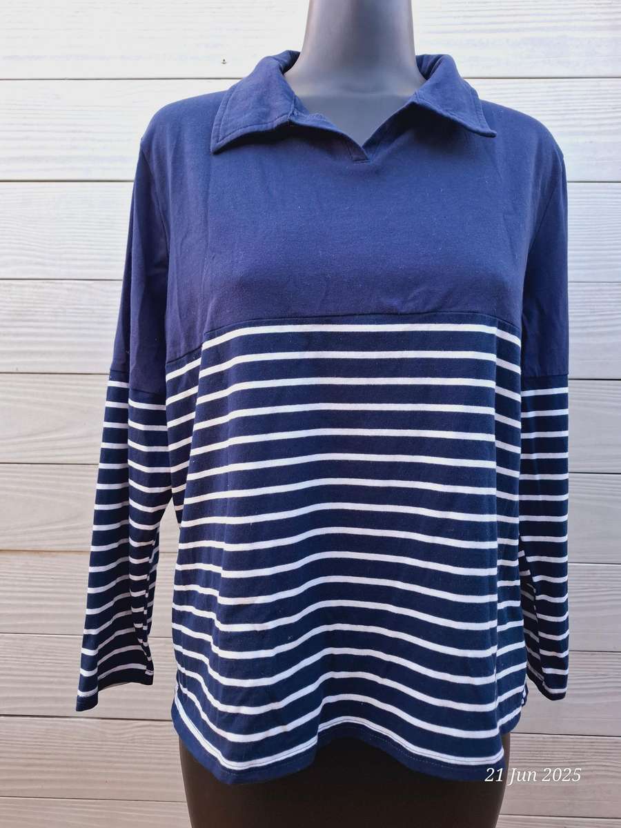 NEW Navy and white striped top with 3/4 sleeves  Size XXL/16