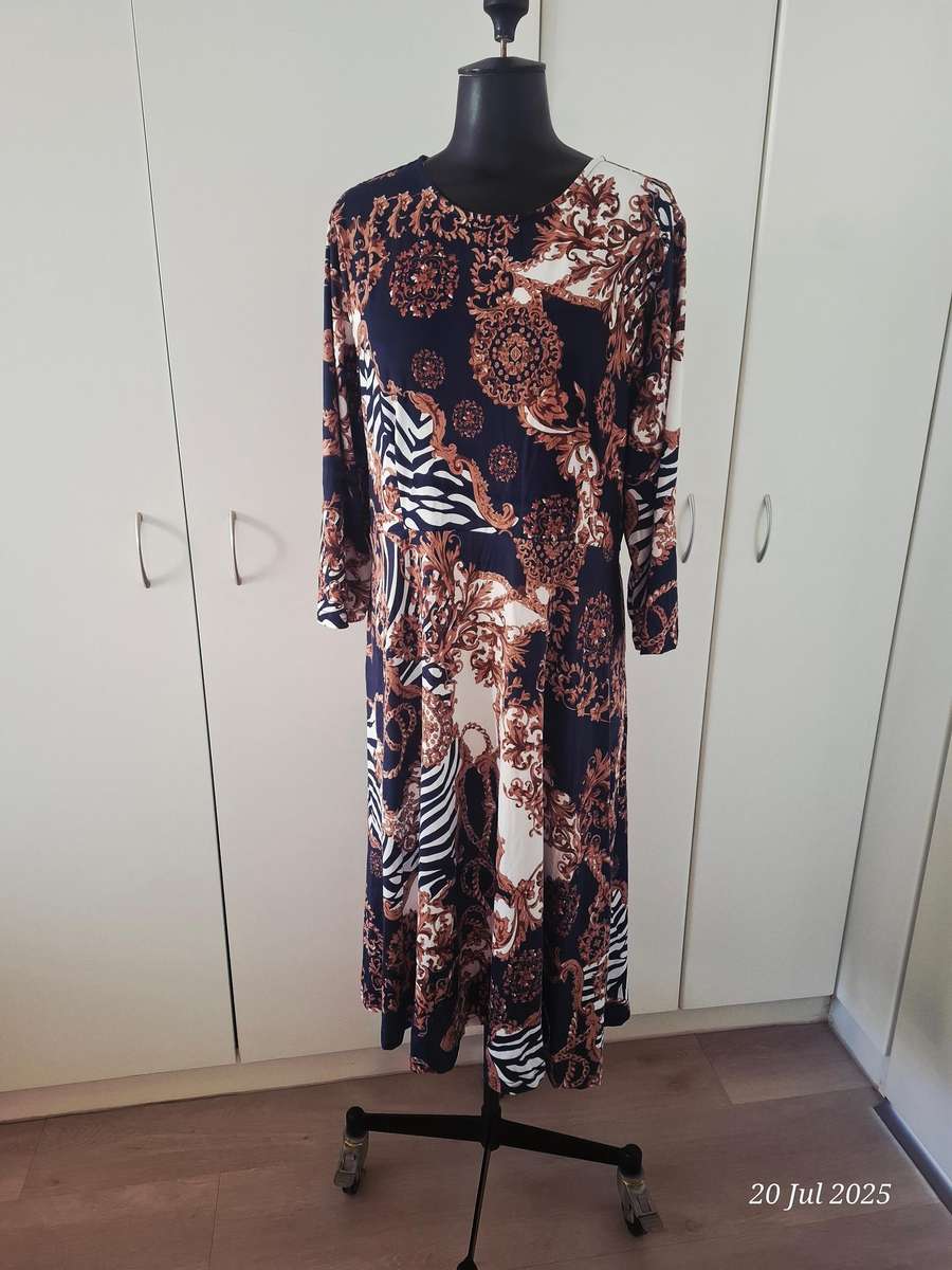 New navy and brown below knee dress.  Size XL