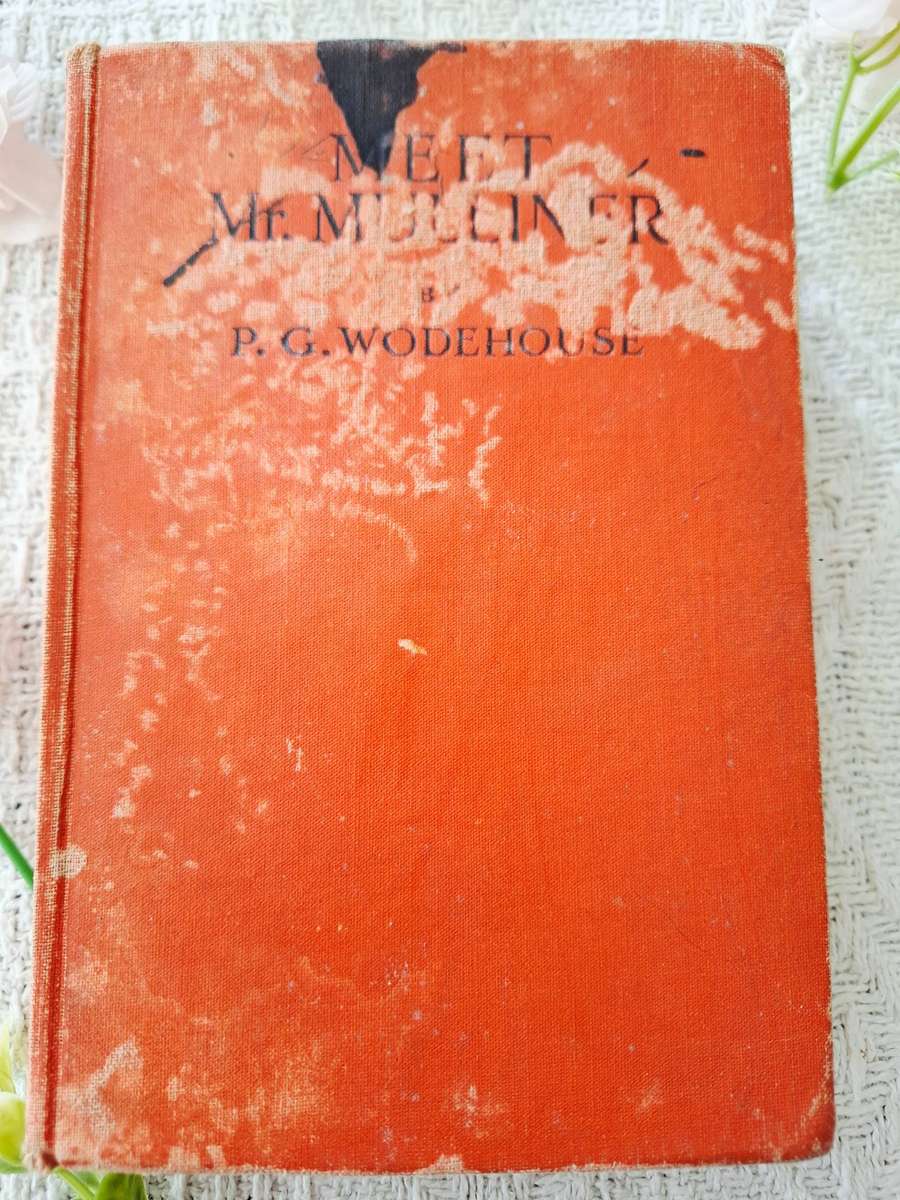 Meet Mr Mulliner by P.G. Wodehouse