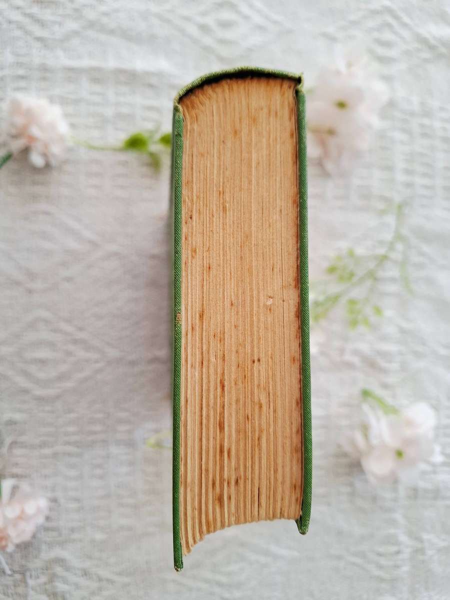 Carry on, Jeeves by P.G. Wodehouse