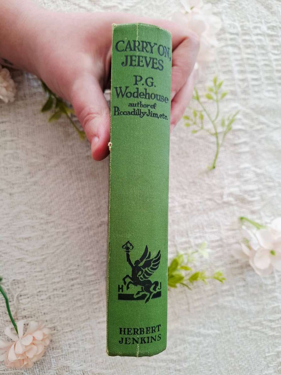 Carry on, Jeeves by P.G. Wodehouse