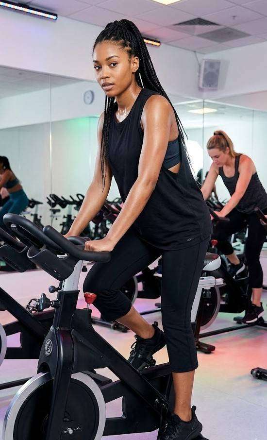 Black excercise tank top - L