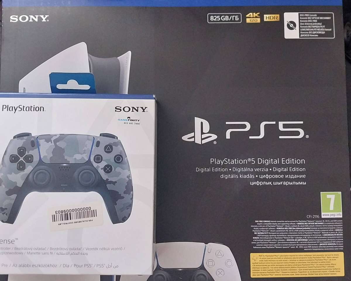 PS5 Slim Digital Edition + 2 Controllers