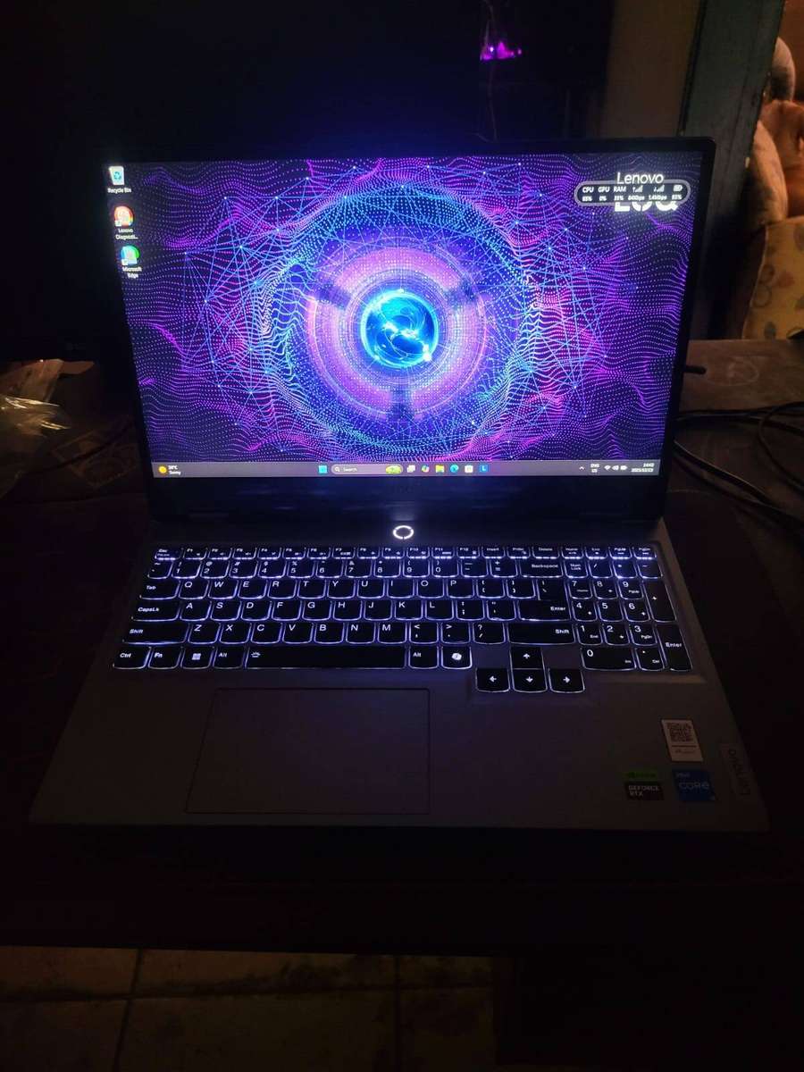 Lenovo LOQ 15IAX9 RTX3050 Gaming Laptop