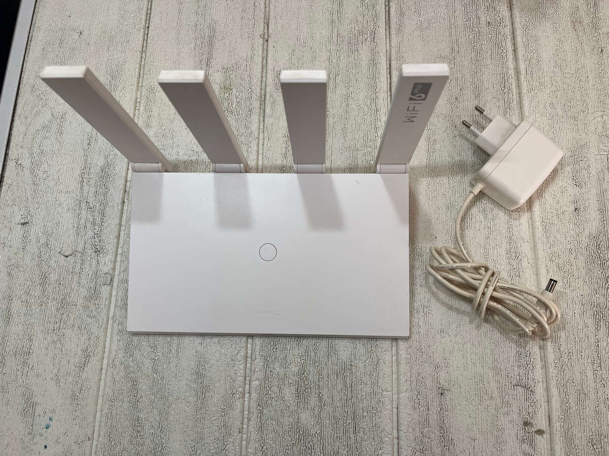 HUAWEI WiFi AX3 (Dual-Core)  Fast, Stable, and Secure Wi-Fi