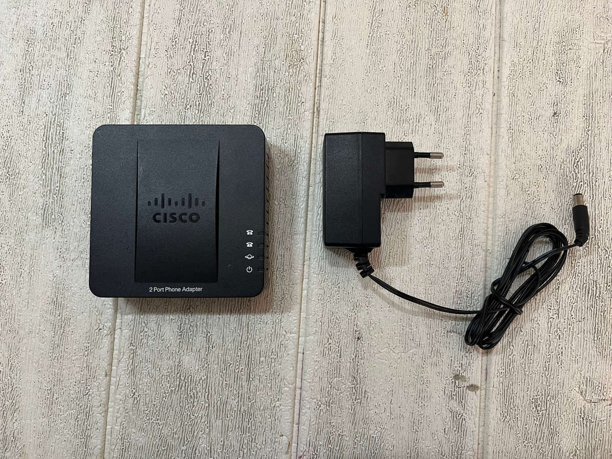 Cisco SPA112  2-Port Analog Telephone Adapter (ATA)