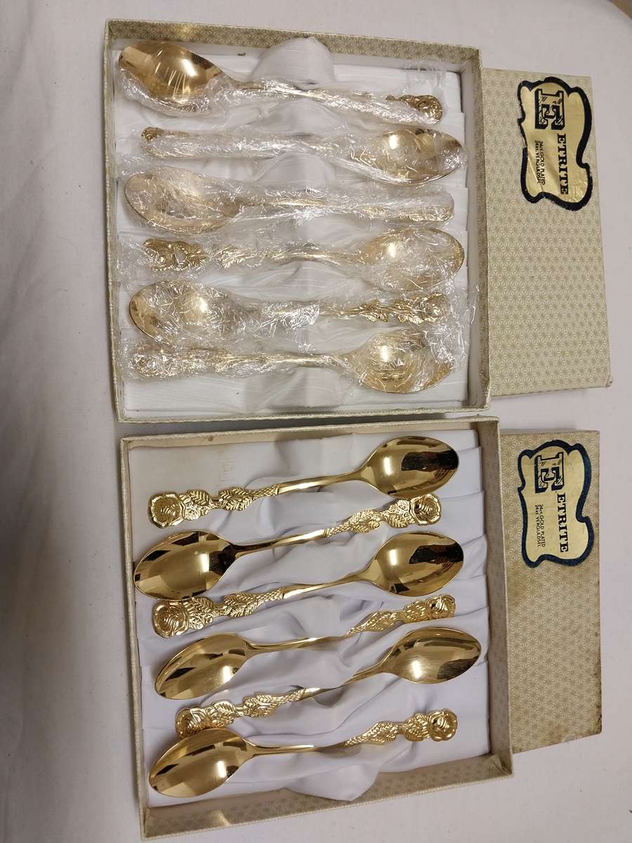 BEAUTIFUL 24CT GOLD PLATES SPOONS