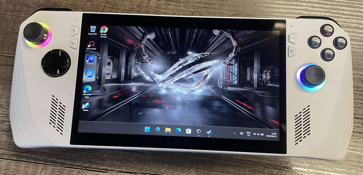 ROG Ally Ryzen Z1 Extreme Gaming Handheld