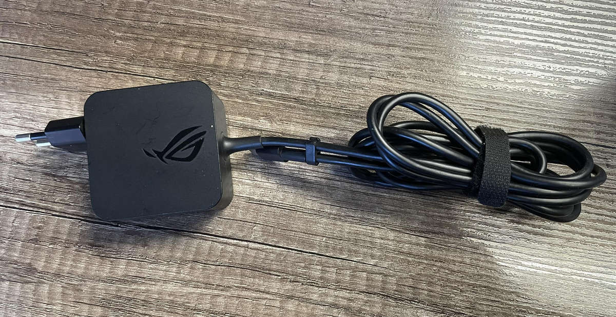 ROG Ally Ryzen Z1 Extreme Gaming Handheld