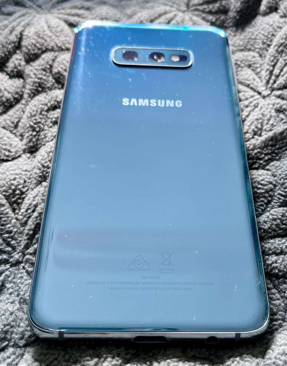 Samsung Galaxy S10e