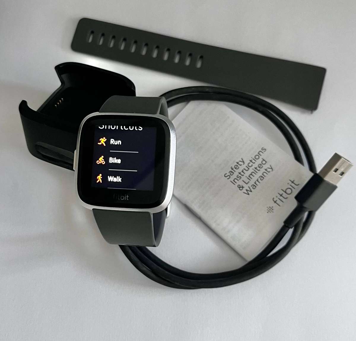 Fitbit versa light
