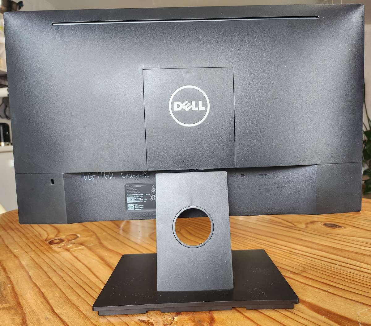 Lowest Price on BoB! Dell E2216H 22-inch Full HD LCD 5ms Monitor