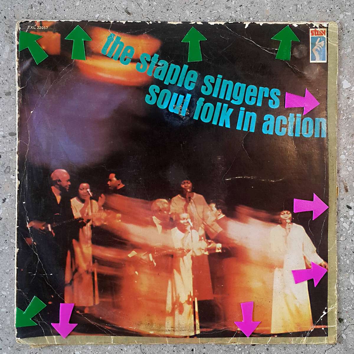 THE STAPLE SINGERS - SOUL AND FOLK IN ACTION