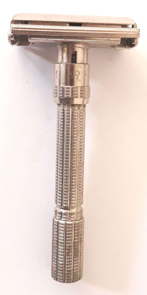Vintage Gillette 1963 (I2) Slim Adjustable Safety Razor