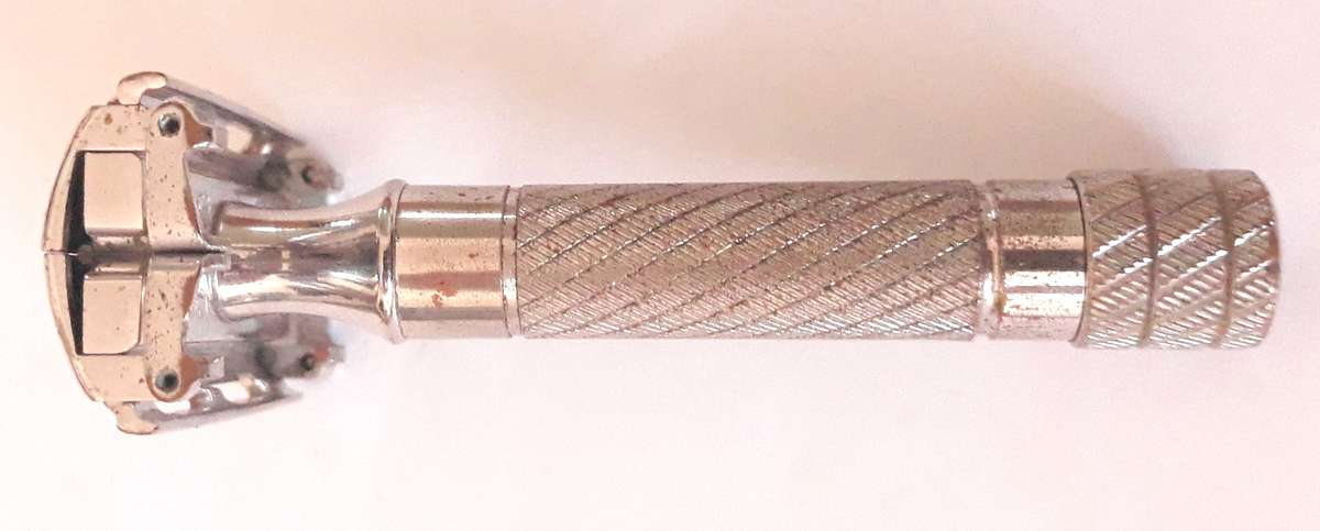 Vintage Gillette British Aristocrat 2nd Generation Safety Razor