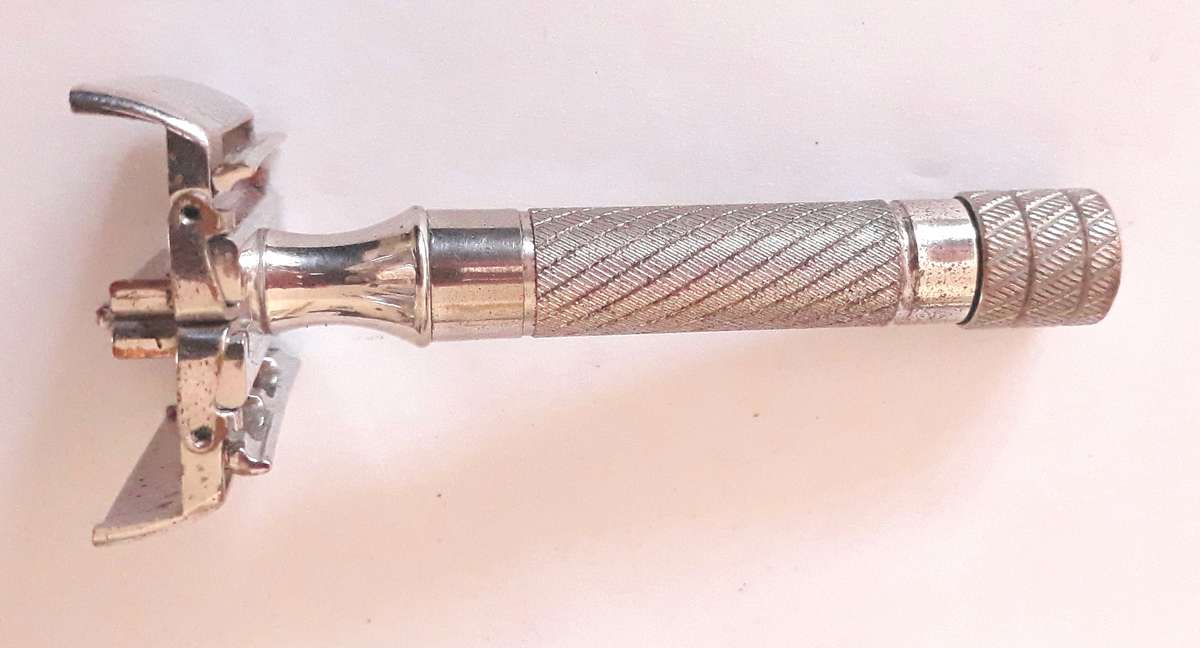 Vintage Gillette British Aristocrat 2nd Generation Safety Razor
