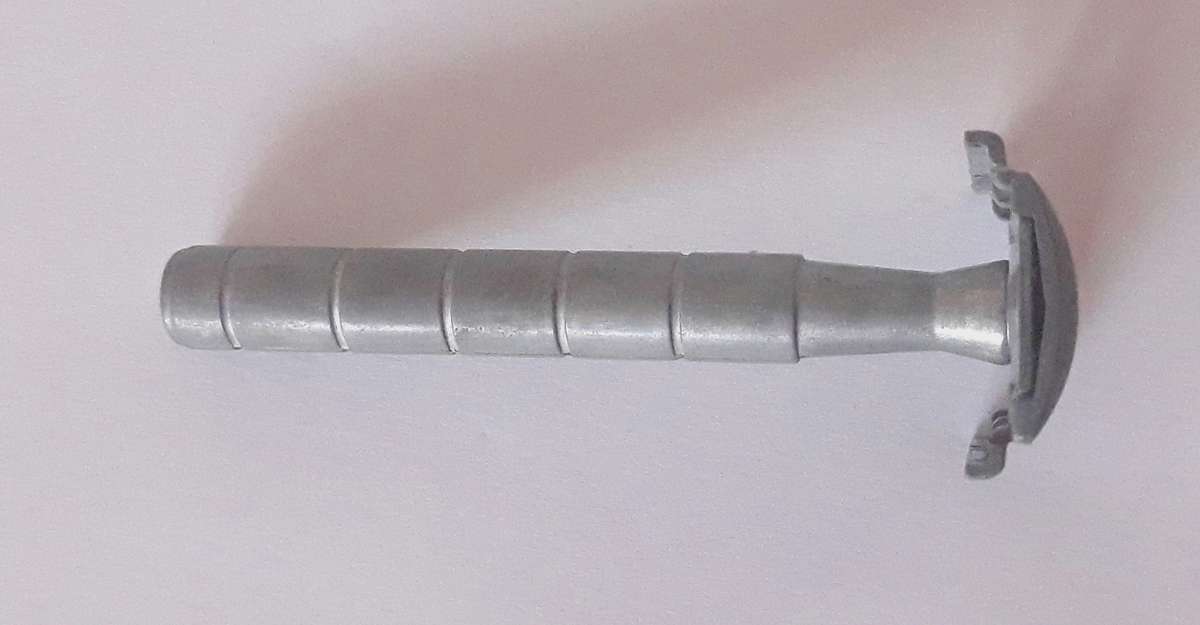 Vintage South African Made Lion Safety Razor