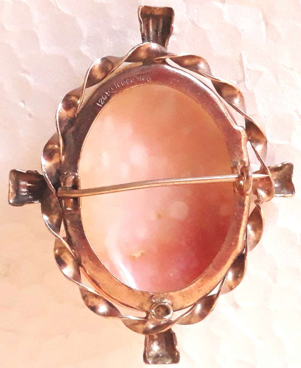 Vintage Clewco 12ct Rolled Gold Cameo Brooch