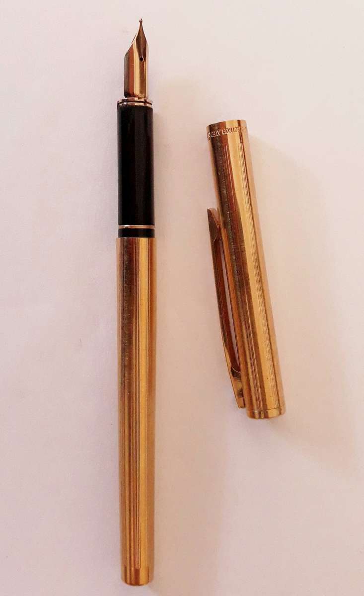 Vintage 1980s Sheaffer Gold Plated TRZ Fountain Pen