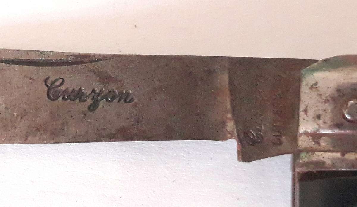 Vintage Curzon Pocket Knife