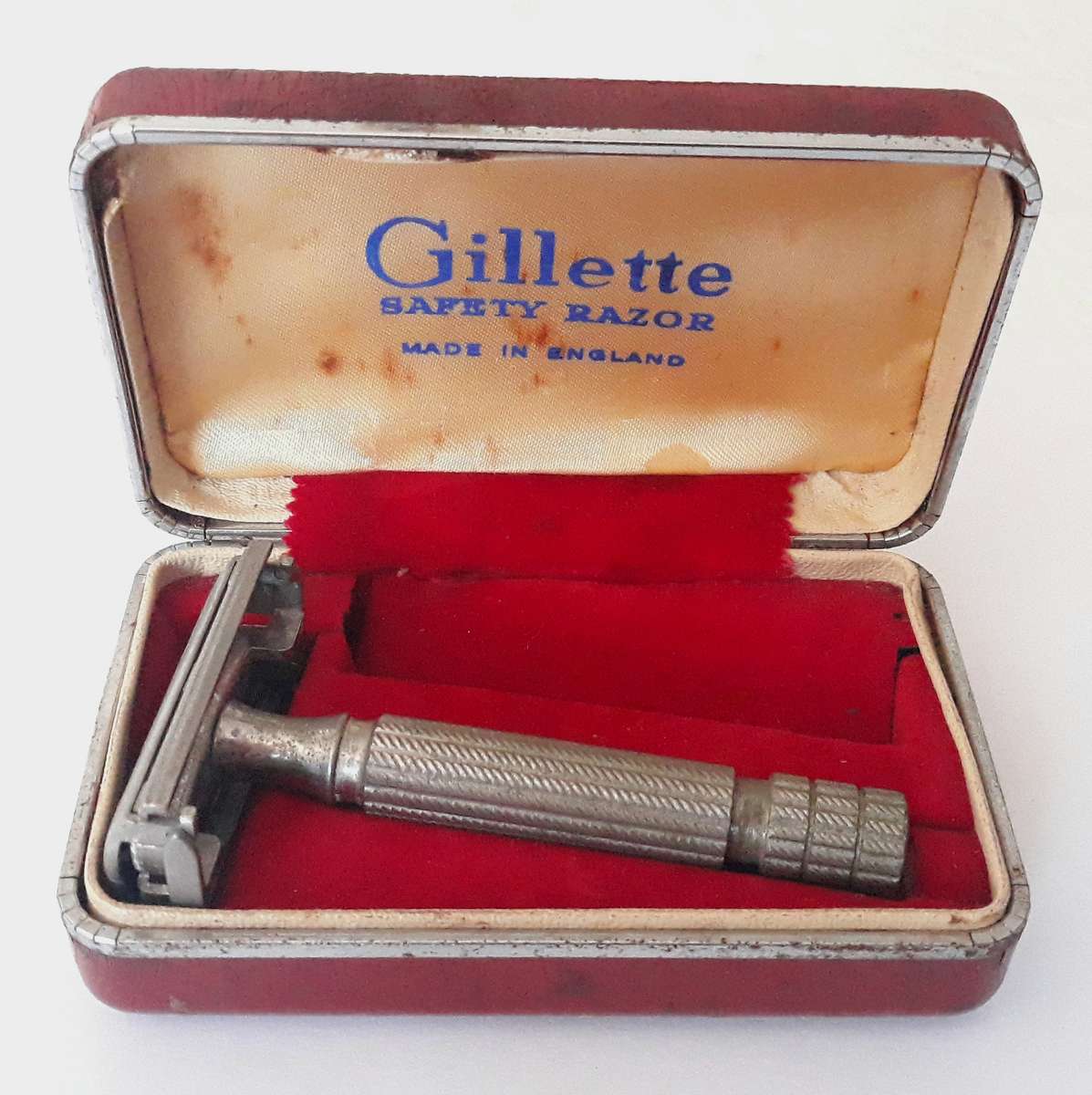 Vintage Gillette British No 58 Safety Razor With 1953 Coronation Case