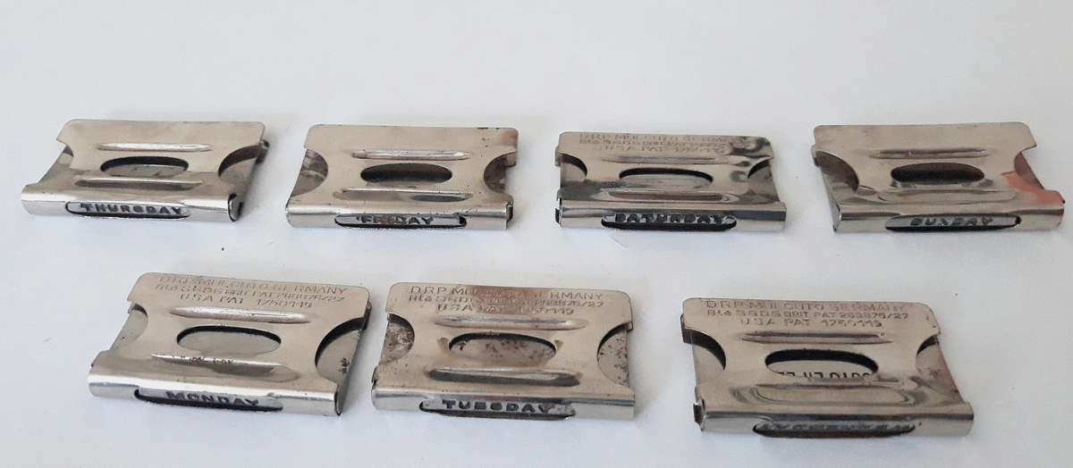 Vintage German Made Mulcuto Seven Day Single Edged Razor Set