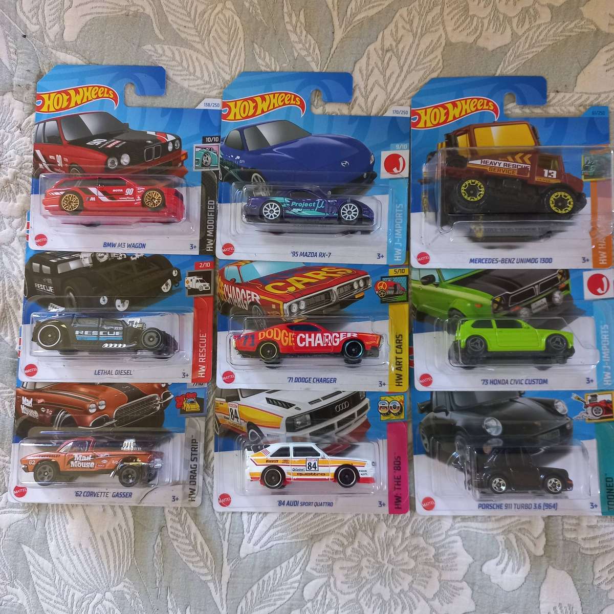 Hot Wheels Bundle #5 - 9 Die Cast Cars on Short Card